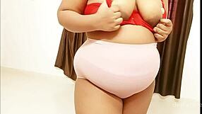 Big Boobs Sexy Lady