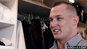 Yo, Brock Kniles a Devin Franco sa vkradnú na gay sex do skrine