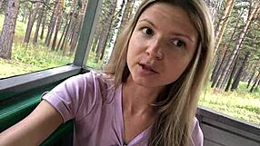 Rubia jovencita 18+ seduce en casting interracial con su lado salvaje.