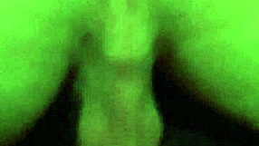 Аз и жена ми изследваме дива анална игра заедно тази вечер