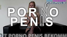 Petite Girl Kisses Fingers Eats Pussy Rides Face