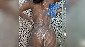 What’s this delicious bath hiding from me