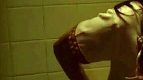 อ้อม ลักกะนา เล่นหีตัวเองในฉากโซโลร้อนแรง