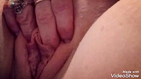 play in pussy pleasure with big ass solo fun