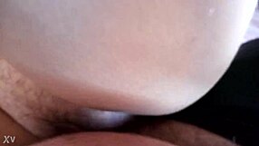 con mi esposa latina en publico