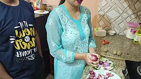 देसी इंडियन शर्मीली भाभी को देवर ने जोर से चोदा, क्या ये उसकी पहली बार है?