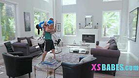 Najsitniji kvoterbek postiže u svojoj sićušnoj 18+ uskoj rupi tačdaun