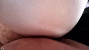 con mi esposa latina en publico