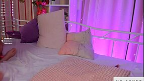 A beautiful girl shares her natural features on webcam.