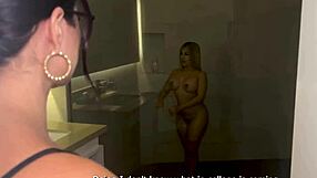 Il Cuckold del Mio Ragazzo Mi Becca a Tradire con la Suocera Milf Naty Delgado e Silvana Lee