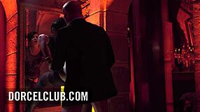 Dreier mit bourgeois Anna Polina gebeugt für wilden Doggystyle.