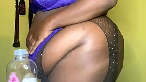 domme performs hypnosis fetish session