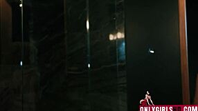 Siri and Charlie Explore Every Curve 😍