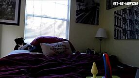 Wow, this blonde with nipple clamps slides in a butt plug and gets off!