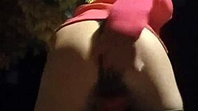 Twerking in the park and cumming while playing with myself