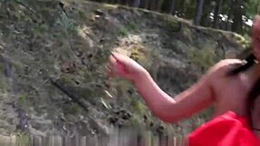 Trimmed Euro Amateur Licks Babe's Pussy Outdoors