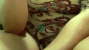 Onanovala jsem při sledování instalatéra, jak opravuje umyvadlo? Tak neposlušná