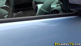 Asian Beauty Relieves Herself in Secret Outdoor Spot