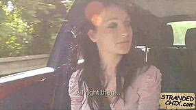 Niesamowita młoda Belle Claire złapana na dzikiej akcji w publicznym miejscu