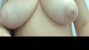 Teen shows natural big tits 😍