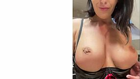 Sit On My Face Countess!