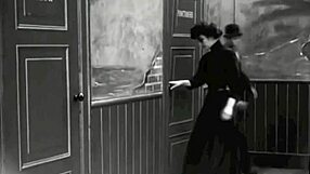 ダークランタンエンターテイメントが2世紀前のビンテージおばあちゃんポルノを復活