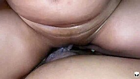 크리미한 레즈비언 틴 18+와 클리토 투 클리토 트리빙 사랑해