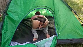 Mann, ich bin so fertig nach einem langen Tag... muss meine Fotze reiben bis ich explodiere!