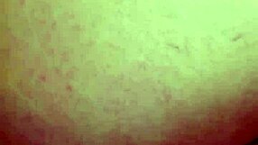 Watch Her Belly Inflate With 2000Ml Enema And Expel It All!