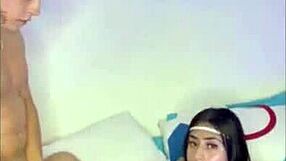 Jeg knepper min liderlige nabo indtil jeg kommer dybt i hendes fisse, Evandmikee