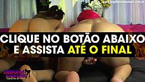 Debora Fantine live sexy bi lesbian webcam.