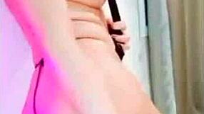 Watch net idol girl masturbate live in secret group!