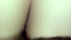 Sitting down – Curvy girl with big butt