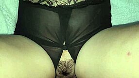 Leger med min stedssøsters fisse, så våd mens vi ser porno!