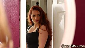 Dazzling Lesbian Eats Pussy