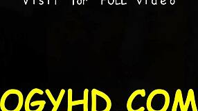 Молодая 18+ крошка лижет и скачет на старом члене жестко