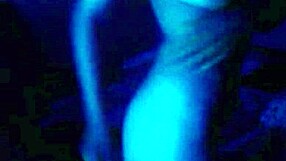 Pintamos nuestros cuerpos y nos pusimos muy cachondos en público