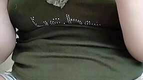 gai xinh dances live on bigo platform