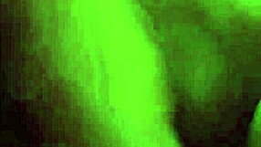 Riempita la sua figa stretta di sborra due volte in primo piano estremo