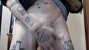 melvin c explores gay travestismo with massive monster cock 🍆