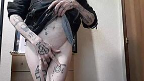 melvin c explores gay travestismo with massive monster cock 🍆