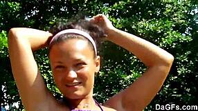 i caught my dagfs flashing her ass outdoor and she sucked my dick so good...