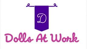 Oliet dukke bliver vild på arbejde med intens action