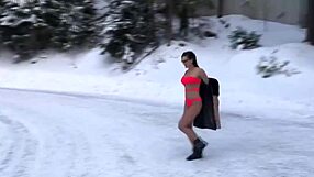 Barbara exhibits nude in french milf scene