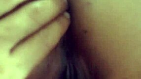 Casada Safada Shows Off Big Ass For Amateurs