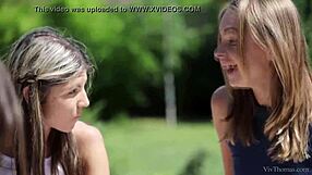 Vivthomas - Gina Gerson domina a Ivana Sugar con intenso face sitting