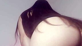 Môj sused ma tak dráždi videami, kým je moja žena doma, sakra, chcem ju!