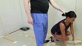 i show her bondage talent ho