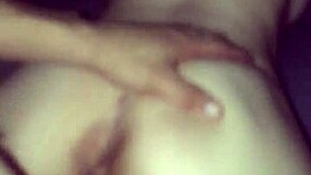 Hot Esposa Bent Over for Amateur Doggystyle Action