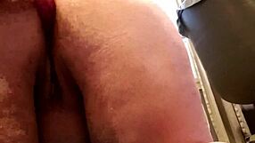 Chubby Woman Plays With Toys On Pussy!